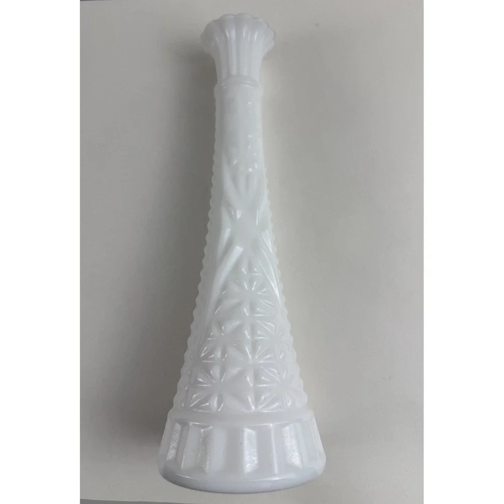 Vtg White Milk Glass Stars And Bars 9
